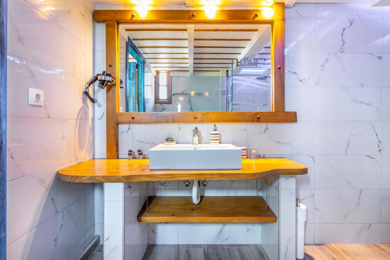 Cava D"Oro Suites Rhodes City Exteriör bild